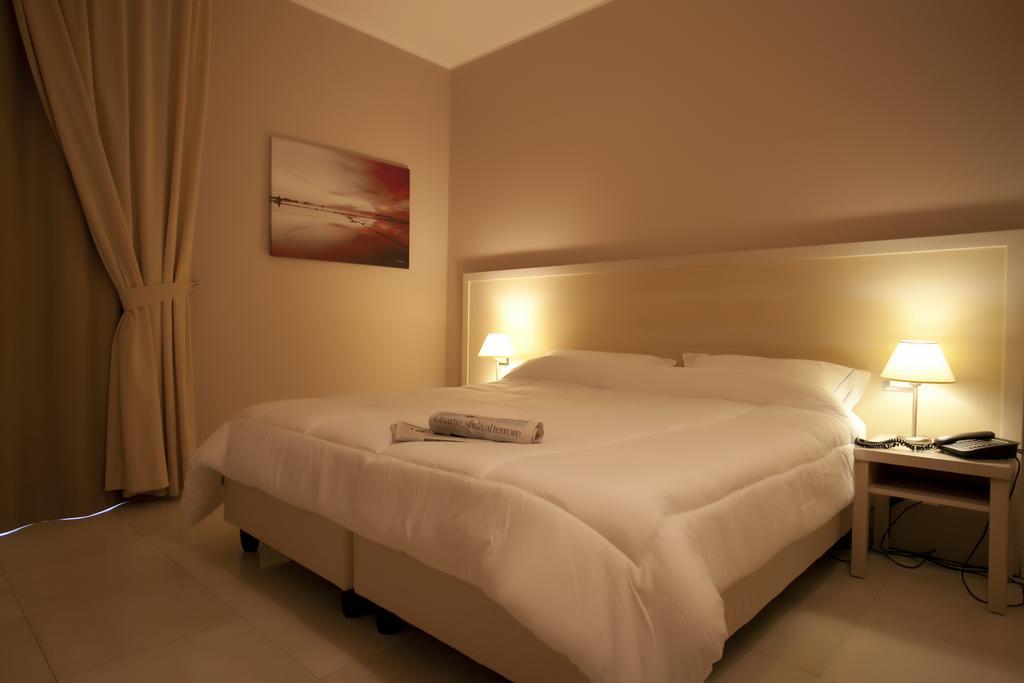 Hotel Tiziano Τράπανι Εξωτερικό φωτογραφία