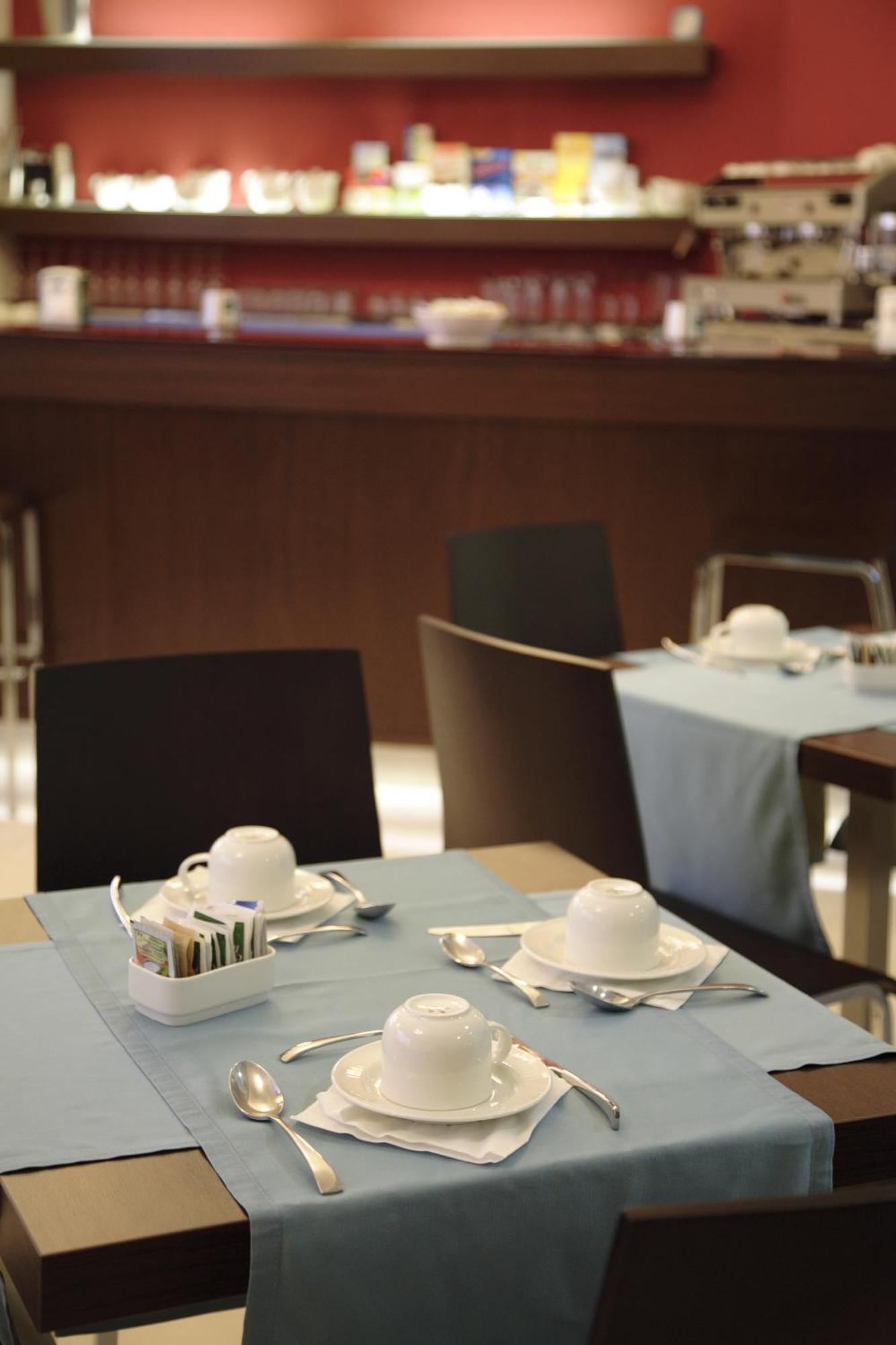 Hotel Tiziano Τράπανι Εξωτερικό φωτογραφία
