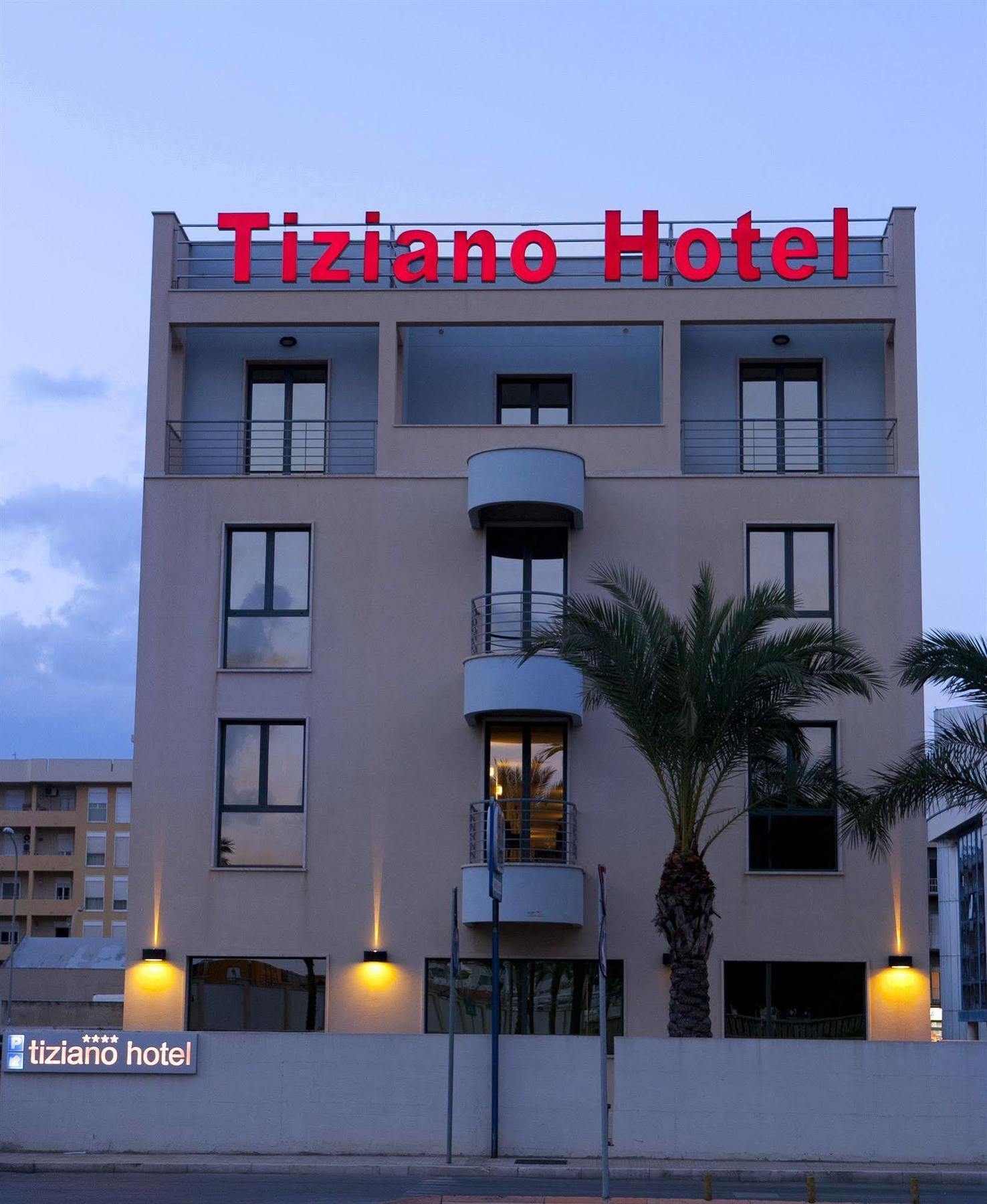 Hotel Tiziano Τράπανι Εξωτερικό φωτογραφία