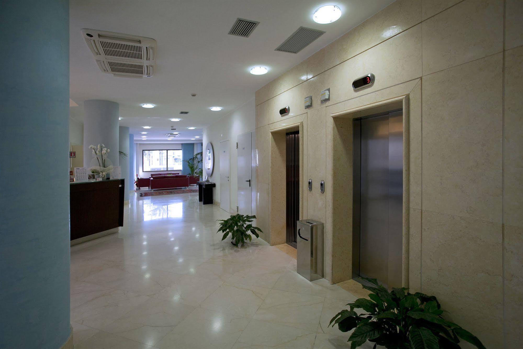 Hotel Tiziano Τράπανι Εξωτερικό φωτογραφία